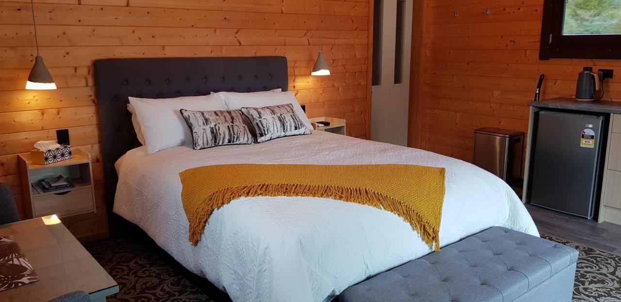 Cosy Cabin In The Paddocks - Breakfast Included フランツ・ジョゼフ エクステリア 写真